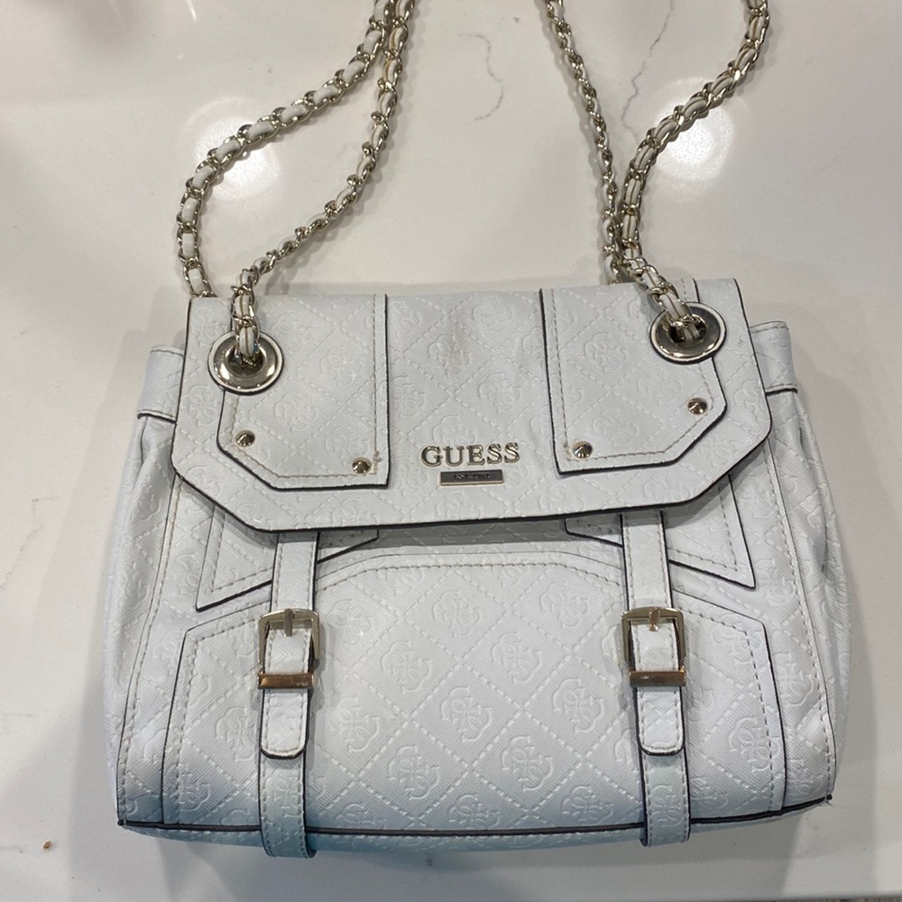 Lightly used white guess purse vintage